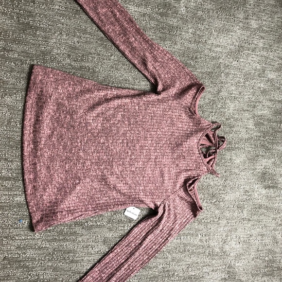 Cute raspberry color long sleeve - Picture 1 of 4